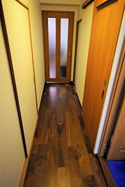 フローリング貼替えと建具の取替え詳細を見る